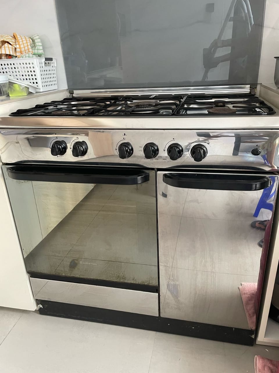 Dokumentasi layanan servis Ariston 1