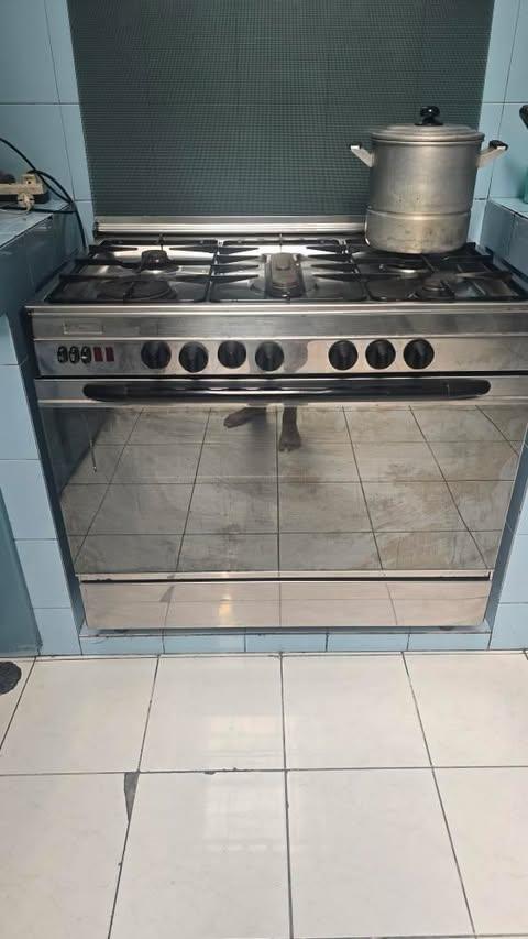 Dokumentasi layanan servis Ariston 18