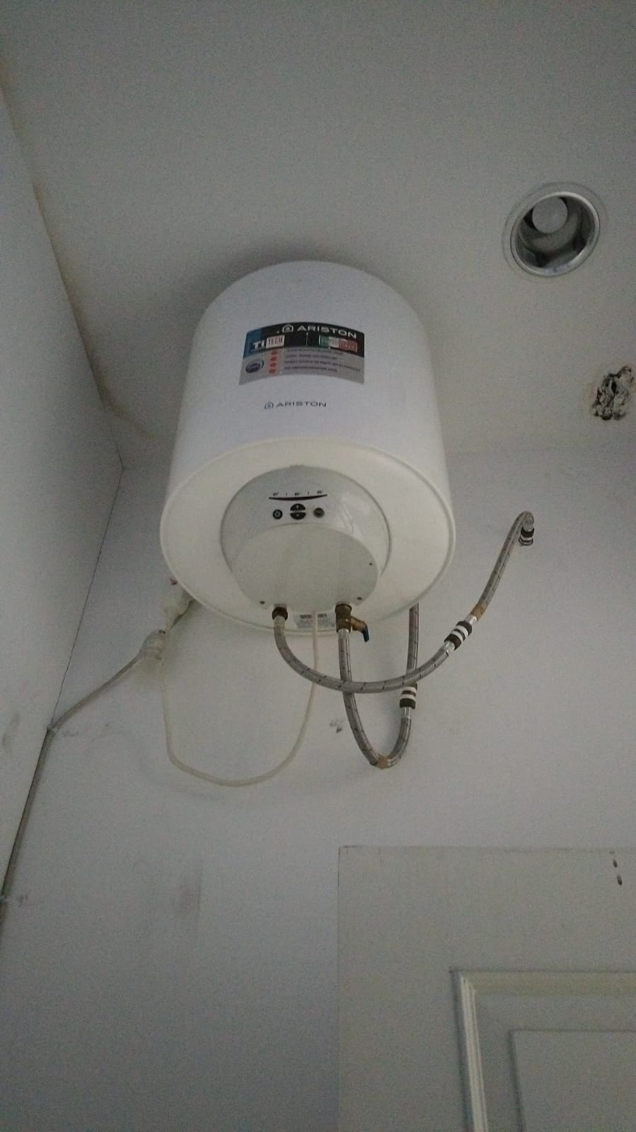 Dokumentasi layanan servis Ariston 38