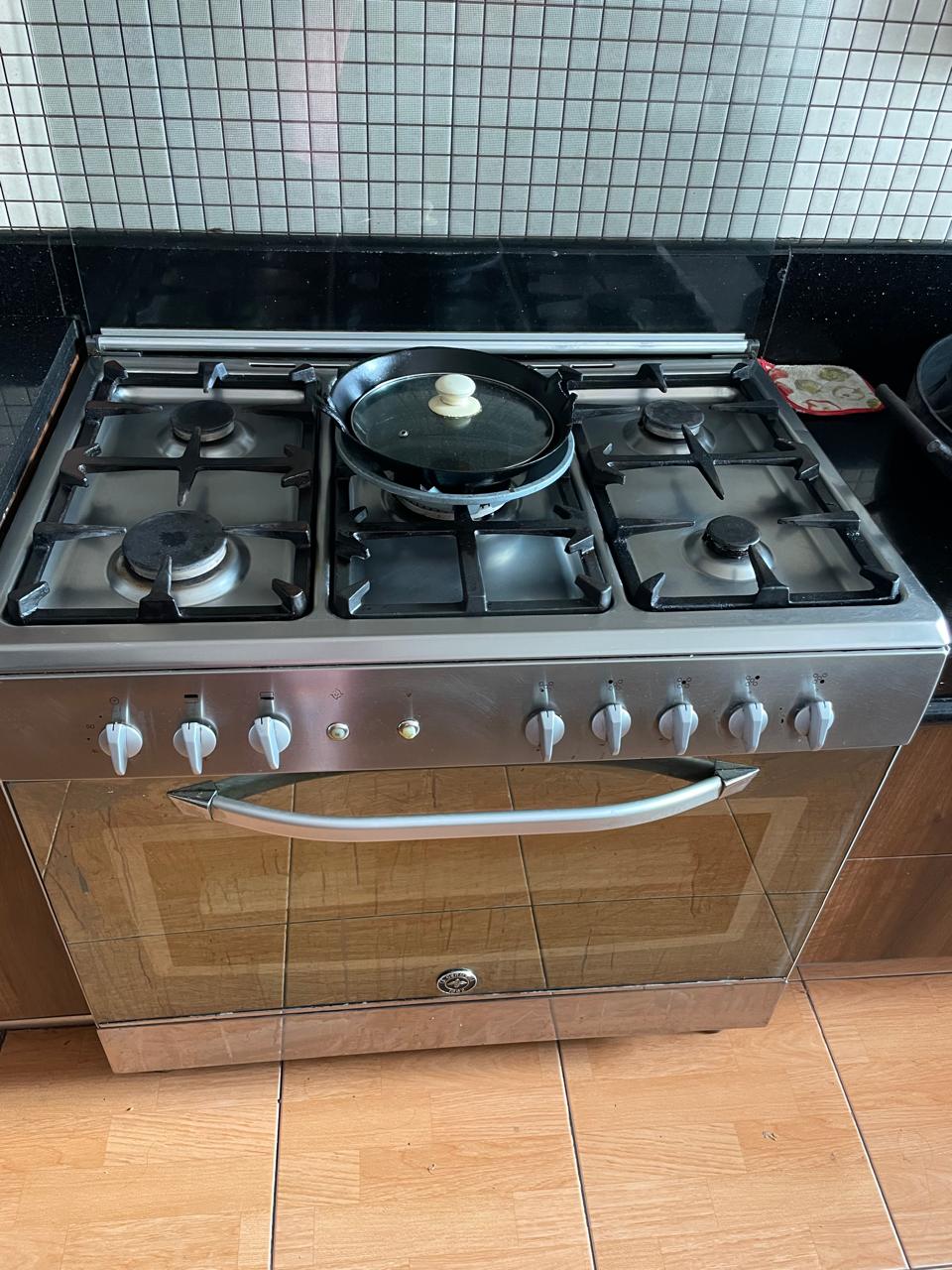Dokumentasi layanan servis Ariston 8